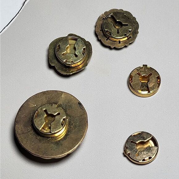 Lot of 5 Vintage Gold Button Covers - Picture 3 of 5